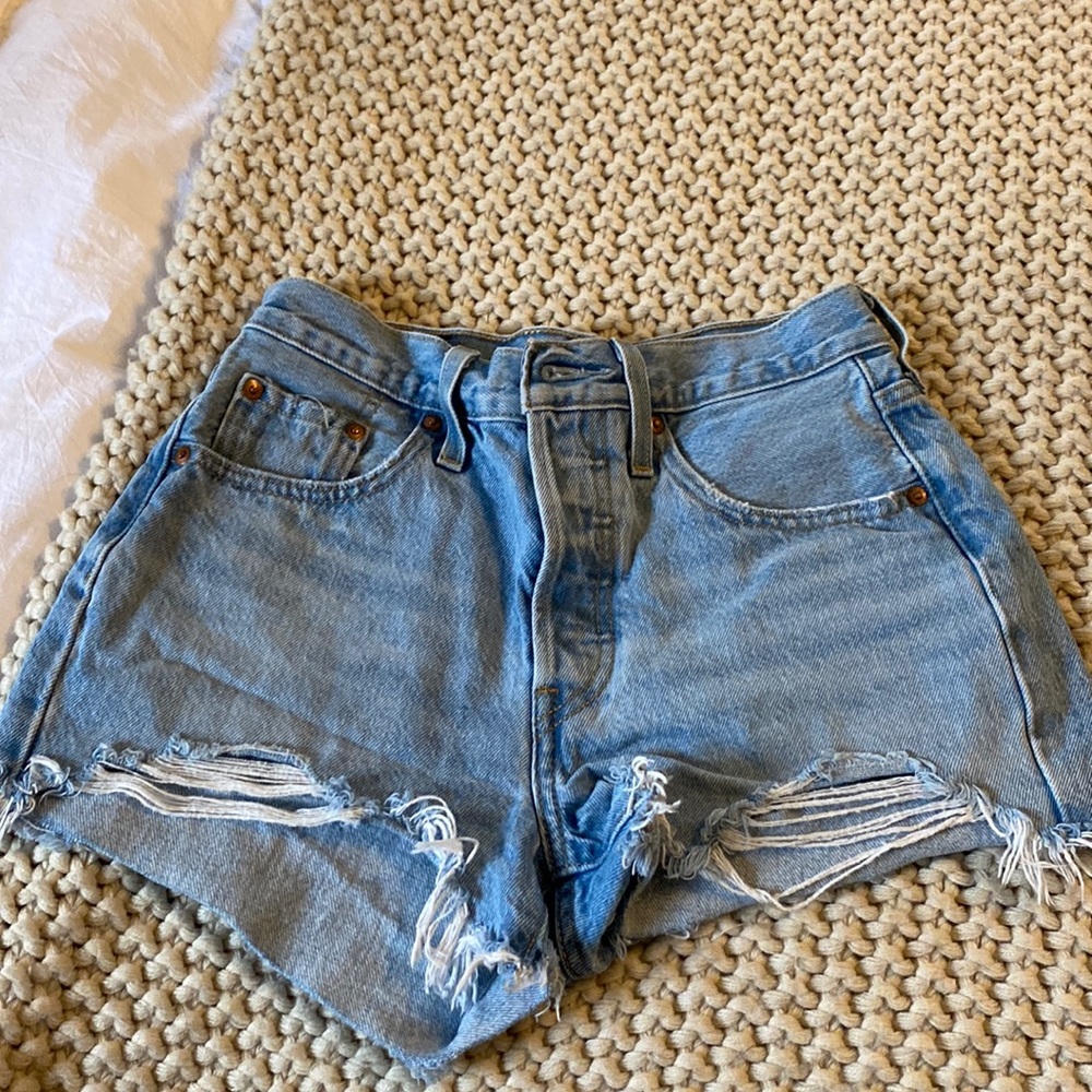 Levi’s 501 short new without tags